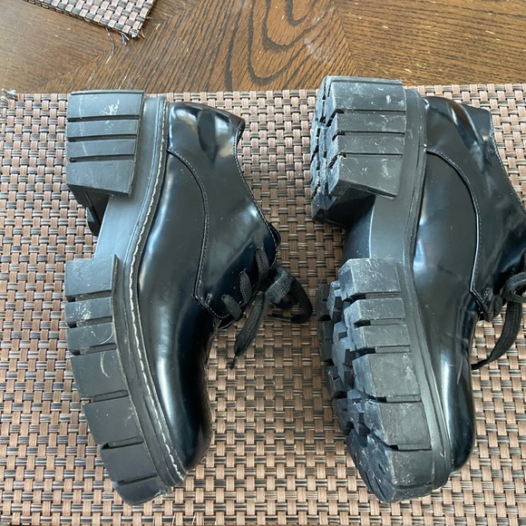 Brand New Steve Madden Shoes - Picture 4 of 5